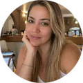 Laura P. - 34 Años